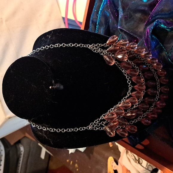 Neclace - Picture 3 of 4